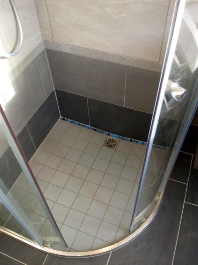 Aldo, Not For Parties, Not A Hotel, Room With Shared Bathroom, No Kitchen Amsterdam Ngoại thất bức ảnh
