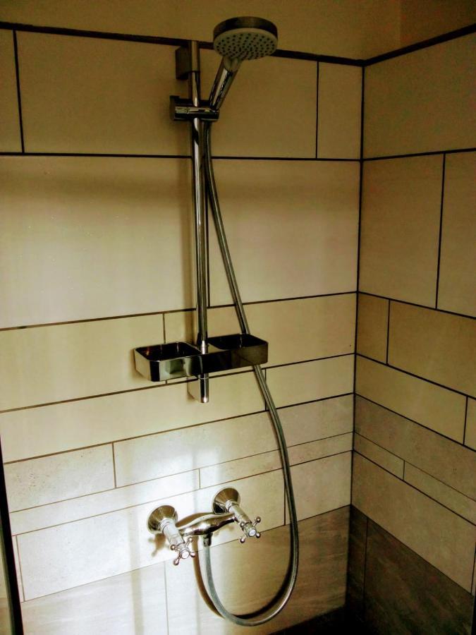 Aldo, Not For Parties, Not A Hotel, Room With Shared Bathroom, No Kitchen Amsterdam Ngoại thất bức ảnh