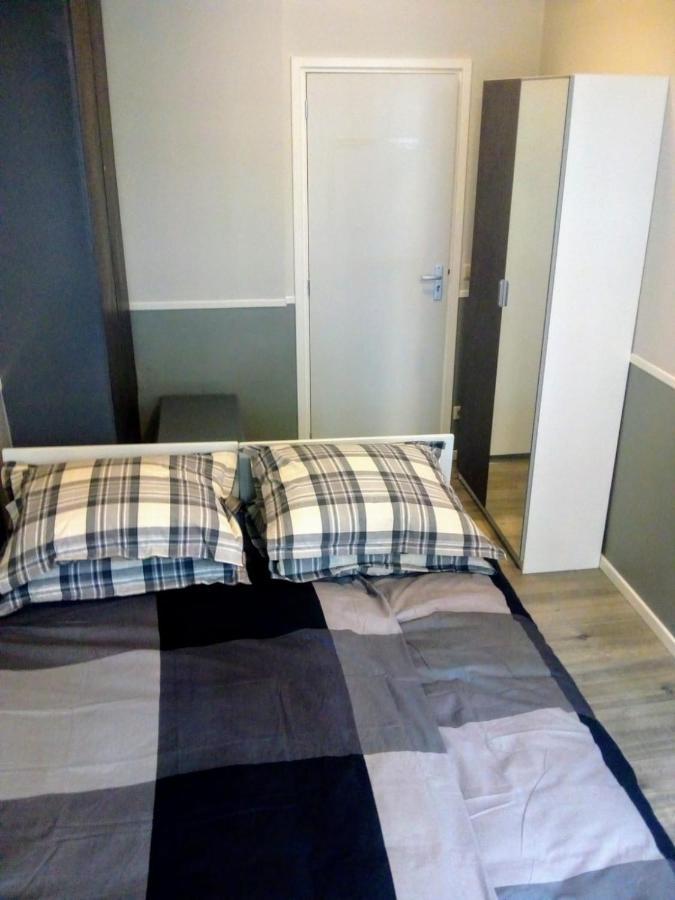Aldo, Not For Parties, Not A Hotel, Room With Shared Bathroom, No Kitchen Amsterdam Ngoại thất bức ảnh