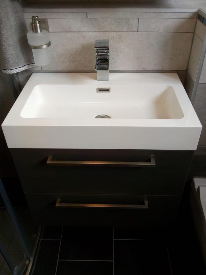 Aldo, Not For Parties, Not A Hotel, Room With Shared Bathroom, No Kitchen Amsterdam Ngoại thất bức ảnh