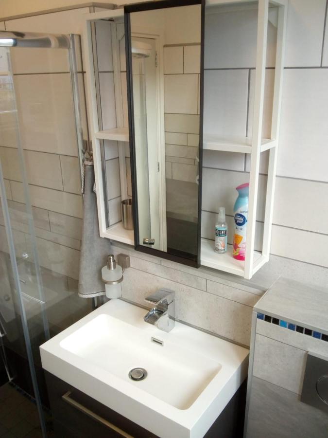 Aldo, Not For Parties, Not A Hotel, Room With Shared Bathroom, No Kitchen Amsterdam Ngoại thất bức ảnh
