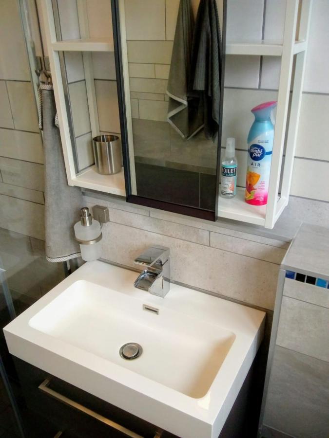 Aldo, Not For Parties, Not A Hotel, Room With Shared Bathroom, No Kitchen Amsterdam Ngoại thất bức ảnh