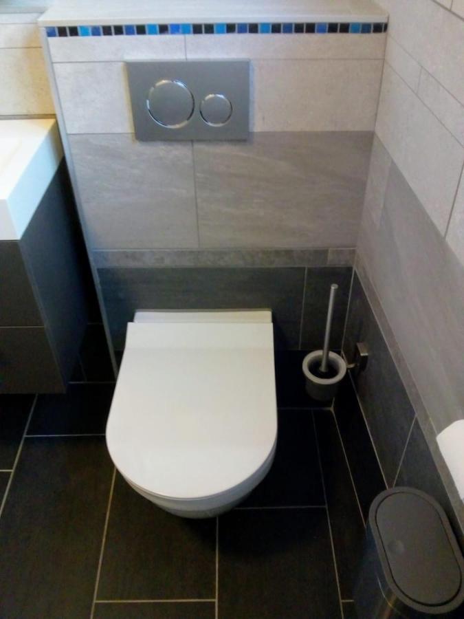 Aldo, Not For Parties, Not A Hotel, Room With Shared Bathroom, No Kitchen Amsterdam Ngoại thất bức ảnh